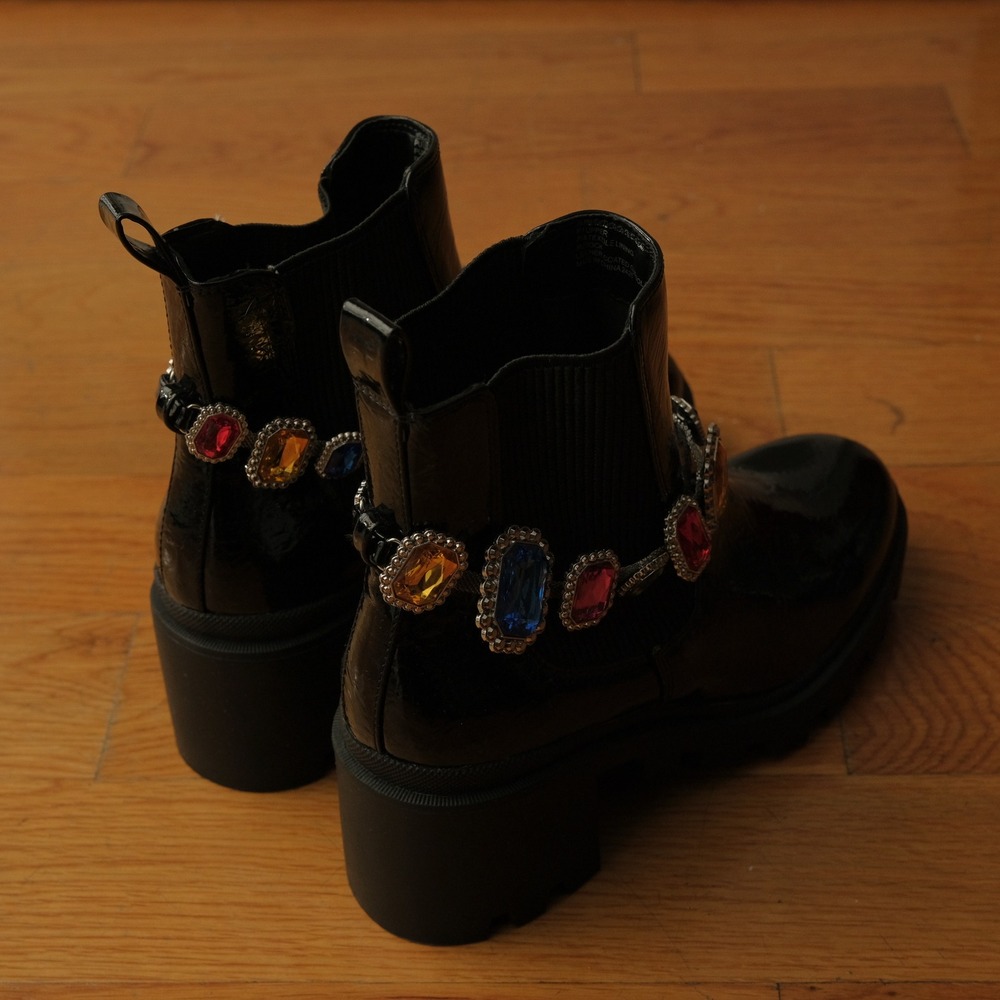 Betsey Johnson Jenesis Black Patent Jeweled Ankle Booties Women's 6.5M Chelsea - Picture 5 of 9